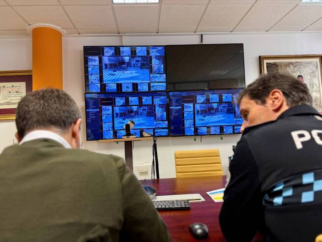 Albacete activa la emergencia por vientos de 100 km/h y pide a los ciudadanos que no salgan de casa