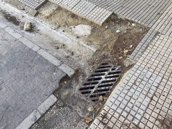 El Grupo Popular en el Ayuntamiento de Albacete solicita el arreglo urgente de la Plaza Santa Teresa de Jesús “que se encuentra en un estado lamentable”