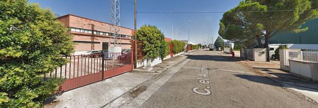 Un incendio en el horno industrial de una panificadora de Azuqueca de Henares obliga a evacuar a diez trabajadores