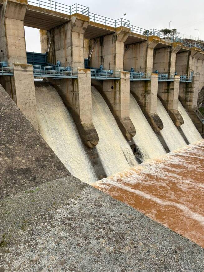 ASAJA exige explicaciones urgentes por el desembalse de agua en la presa de Vega del Jabalón