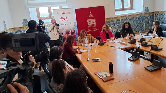 La brecha salarial de género en Castilla-La Mancha se mantiene en el 15% pese a los avances normativos