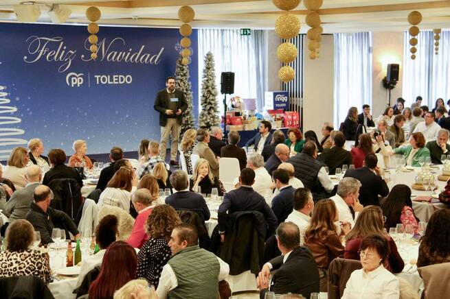 Núñez reclama a Page que retire su apoyo a Sánchez para convocar elecciones generales