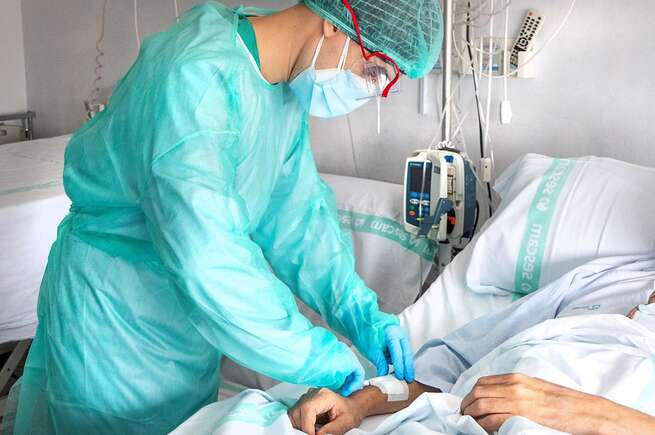 Disminuyen los casos y pacientes hospitalizados por Covid-19 en Castilla-La Mancha