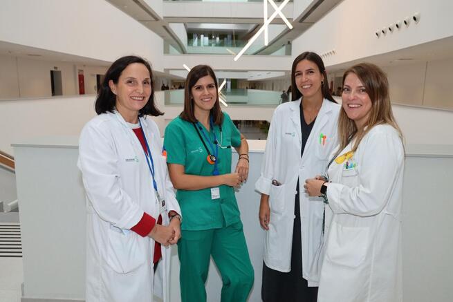 Facultativas del Hospital Universitario de Toledo premiadas por un caso clínico sobre tortícolis muscular congénito en niña de 9 meses