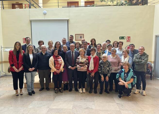 Castilla-La Mancha lanza 'Igualdad digital, mayores conectados' para reducir la brecha tecnológica