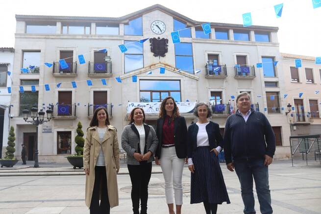 Castilla-La Mancha saca a la calle la celebración del Día de Europa en Campo de Criptana (Ciudad Real)