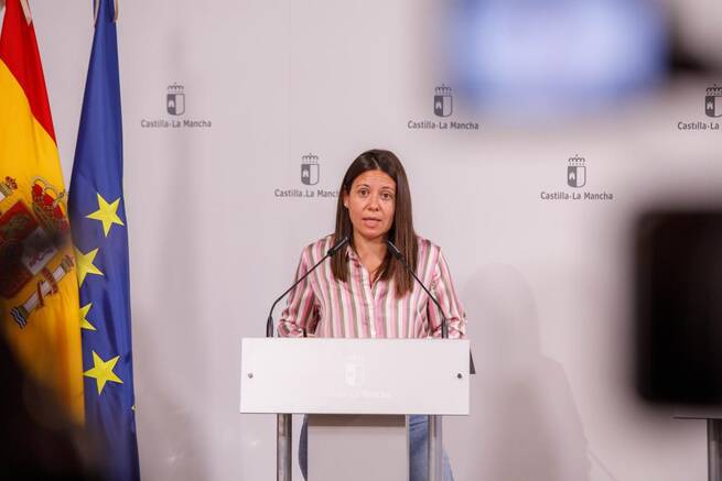 Castilla-La Mancha aprueba más de 240 millones de euros para reforzar la red pública de atención a personas mayores de la región