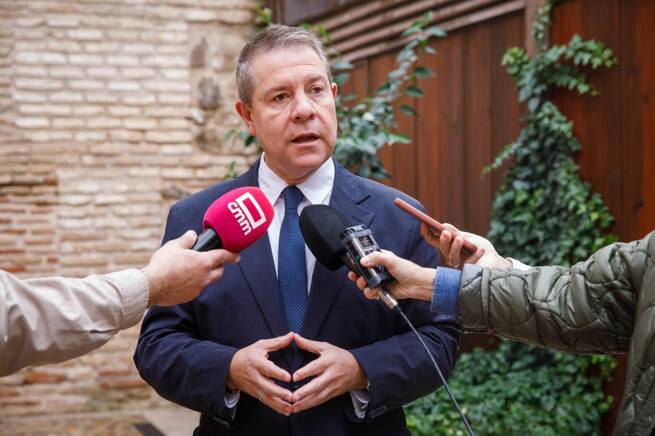 García-Page aboga por evitar el cálculo político en catástrofes durante el aniversario de la DANA