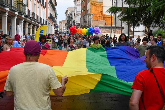 Castilla-La Mancha inicia el proceso participativo para regular sus órganos de diversidad LGTBI
