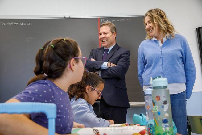 Castilla-La Mancha anuncia 90 plazas para que docentes de FP se formen en empresas antes de final de año