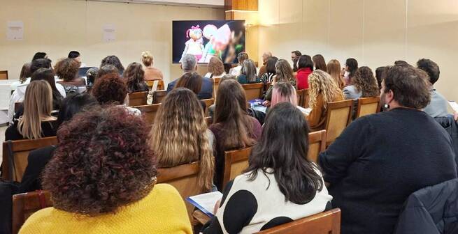 Castilla-La Mancha fortalece la protección infantil con 10.200 intervenciones en sus Puntos de Encuentro Familiar