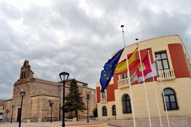 El Ayuntamiento de Poblete iniciará en breve las obras de las nuevas gradas y vestuarios del campo de fútbol municipal 