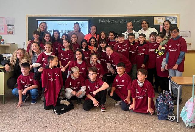 Castilla-La Mancha y Asespai lanzan la segunda edición de 'Ninguna niña sin jugar' para promover la igualdad en el deporte escolar