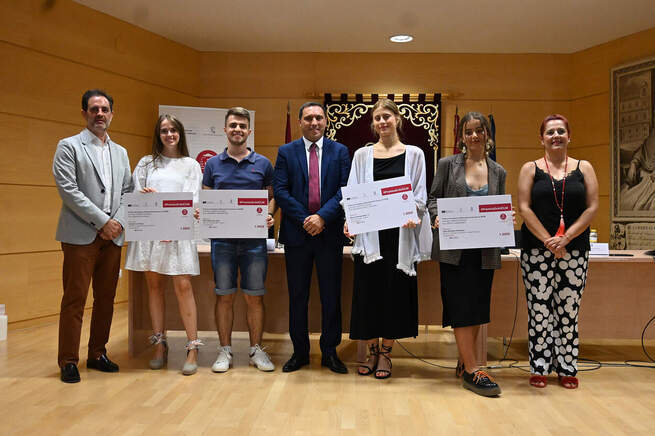 El Patronato Universitario Gil de Albornoz reconoce a cuatro estudiantes brillantes de la UCLM en el Campus de Cuenca