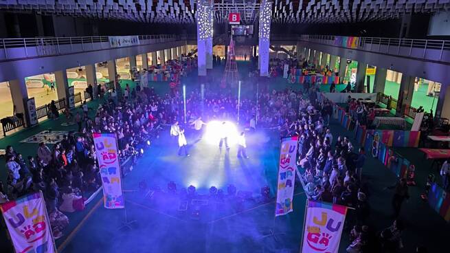 El Complejo IFEDI de Ciudad Real acoge la mayor feria navideña de Castilla-La Mancha con karts eléctricos y pista de hielo