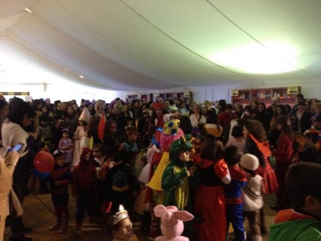 Bolaños de Calatrava se prepara para el Desfile Regional de Carrozas y Comparsas