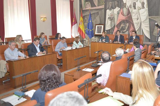 Imagen: La Diputación de Ciudad Real reune a ayuntamientos y ONG´S para organizar la acogida a refugiados