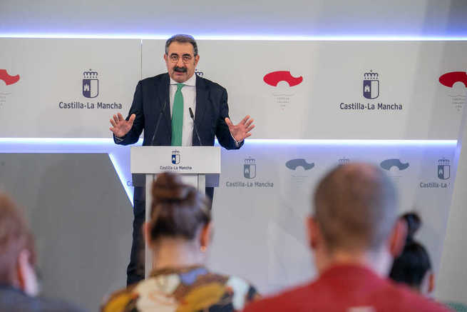 Castilla-La Mancha avanza en la universalización de los sistemas de monitorización de glucosa para personas con diabetes tipo 1