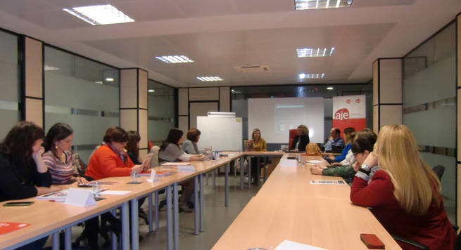 AJE Ciudad Real impulsa varios proyectos de emprendedoras tas un taller de motivación AJE Ciudad Real impulsa varios proyectos de emprendedoras tas un taller de motivación