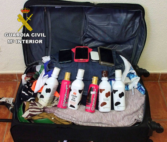 La Guardia Civil ha desarticulado una organización delictiva dedicada al tráfico internacional de cocaína