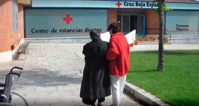 El riesgo de pobreza y exclusión social de las personas atendidas por Cruz Roja triplica al de la población general