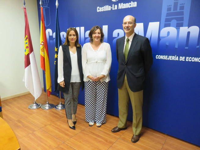 El Gobierno regional e Iberdrola firman un convenio de colaboración para impulsar la próxima edición de FARCAMA en Toledo