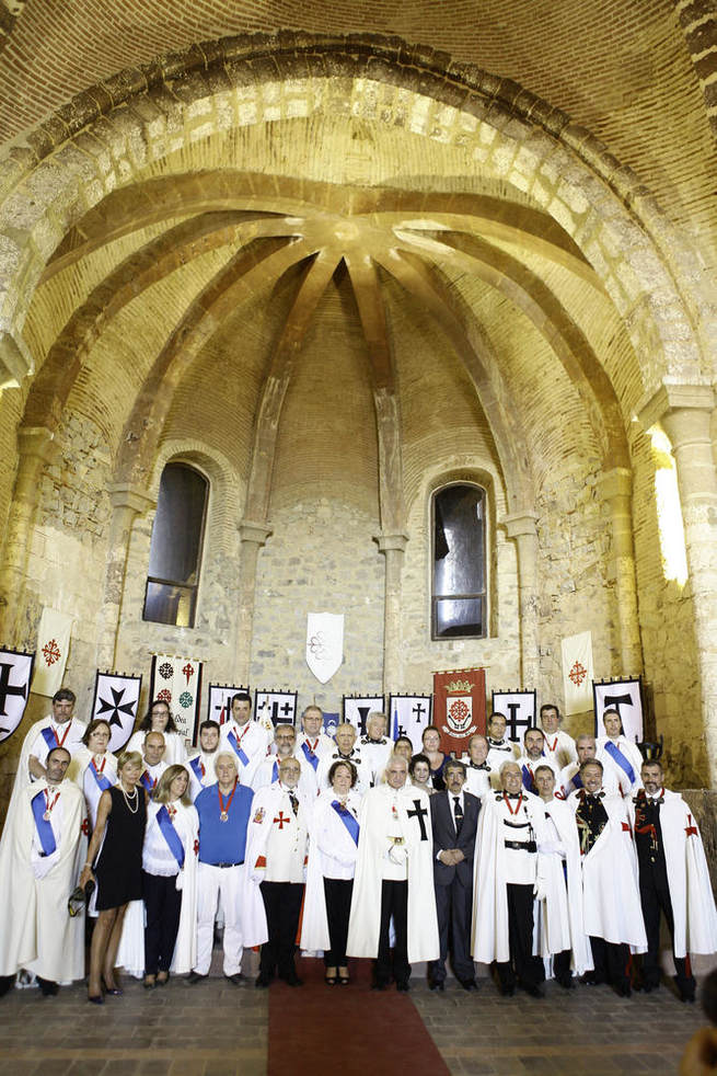imagen de Un miembro de la Orden Teutónica fue investido en presencia Templaria y de los Caballeros y Damas del Sacro Convento de Aldea del Rey