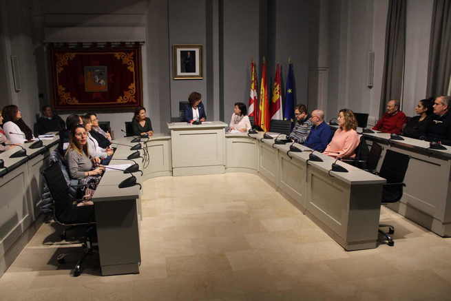 Los avances en accesibilidad y las 40 plazas residenciales de salud mental, balance en el IV Pleno de la Discapacidad de Alcázar