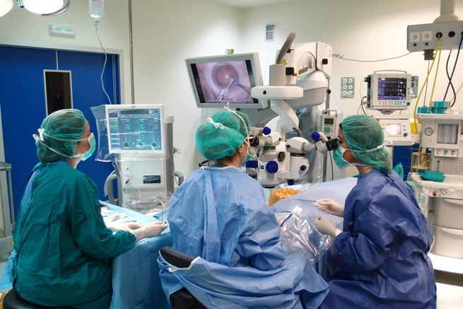 Más del 70 por ciento de las intervenciones oftalmológicas realizadas en el Hospital General de Ciudad Real son por problemas de cataratas