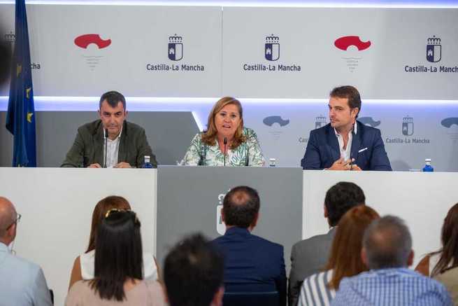 El Gobierno regional destaca que la Vuelta Ciclista a España se ha convertido en un instrumento fundamental para la promoción turística de Castilla-La Mancha
