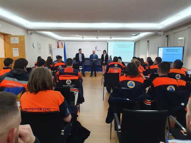 Un total de 115 voluntarios de distintas agrupaciones de las provincias de Toledo, Ciudad Real y Cuenca se forman en el curso básico de Protección Civil 