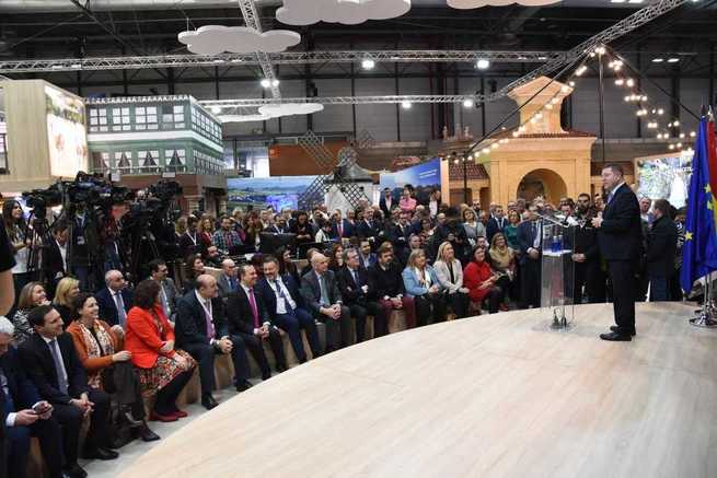 García-Page anuncia una inversión de 16 millones de euros para la renovación de la cartelería turística de toda la región