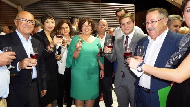 Imagen: El portavoz del Gobierno regional reafirma el compromiso del presidente García-Page con el sector del vino