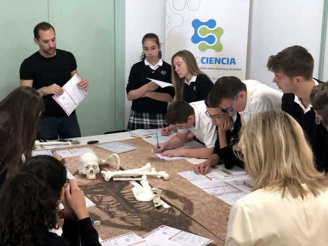 Estudiantes de Villarrubia de los Ojos viajan a la prehistoria con investigadores del CSIC este 31 de octubre