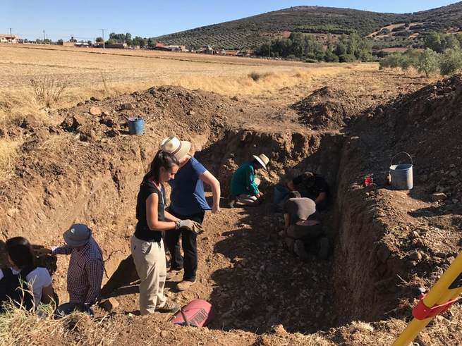 Por primera vez en la historia se realizan excavaciones por la aparición de un posible yacimiento del Paleolítico en la aldea de El Sotillo (Malagón)