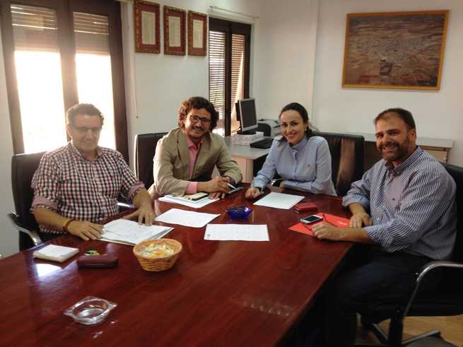 imagen de El Ayuntamiento de Villanueva de los Infantes se reúne con las Asociaciones Empresariales Turinfa y Comerinfa