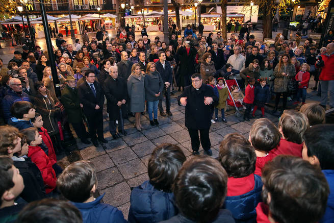 La alcaldesa anima a la participación de vecinos y visitantes en los actos navideños de Toledo, “la Ciudad de los Belenes”