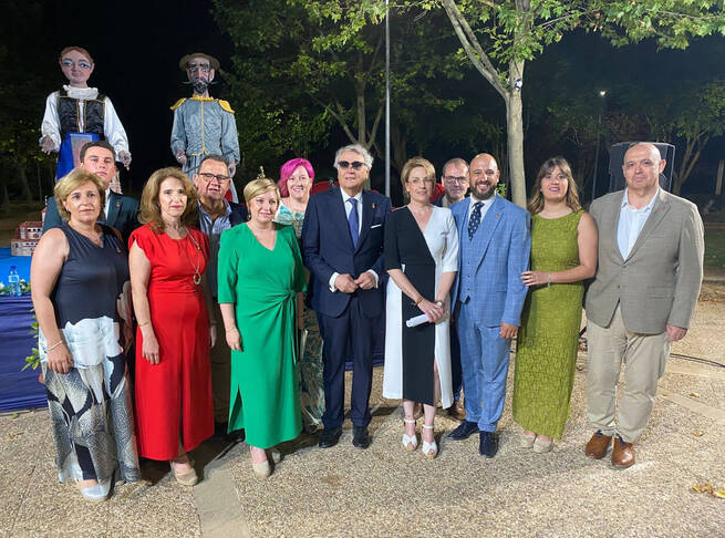 Sonia González acompaña a los solaneros en la inauguración de sus fiestas en honor de Santiago y Santa Ana