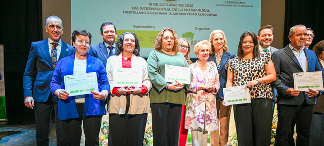 Valverde: “Estoy especialmente orgulloso del convenio firmado con AFAMMER para promover el asesoramiento laboral y jurídico a mujeres víctimas de violencia de género en el medio rural”