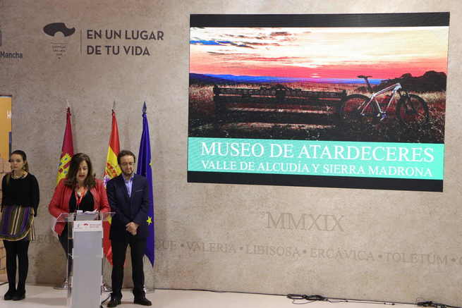 El Valle de Alcudia y Sierra Madrona ha encandilado hoy en FITUR con su original ‘Museo de Atardeceres’