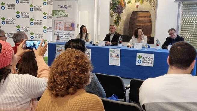  Valdepeñas celebra una jornada que conecta desempleados y empresas para favorecer su inserción 