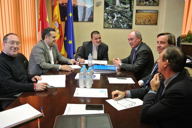 Imagen: El Gobierno regional hace un llamamiento al Gobierno en funciones para que se utilicen las desaladoras en el Levante
