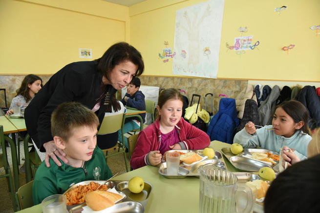 Imagen: El Gobierno regional consigue la recuperación plena del servicio de comedor escolar
