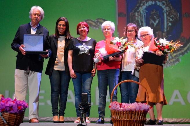 Imagen: La Asociación de Jubilados de Valverde,  Ramón Serrano y Petra Rivero reconocidos  en la Semana de Homenaje a los Mayores