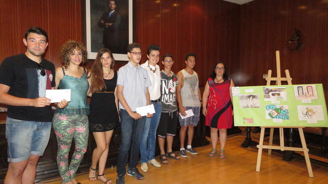 Imagen: 81 jóvenes reciben el carnet VIP municipal de Manzanares