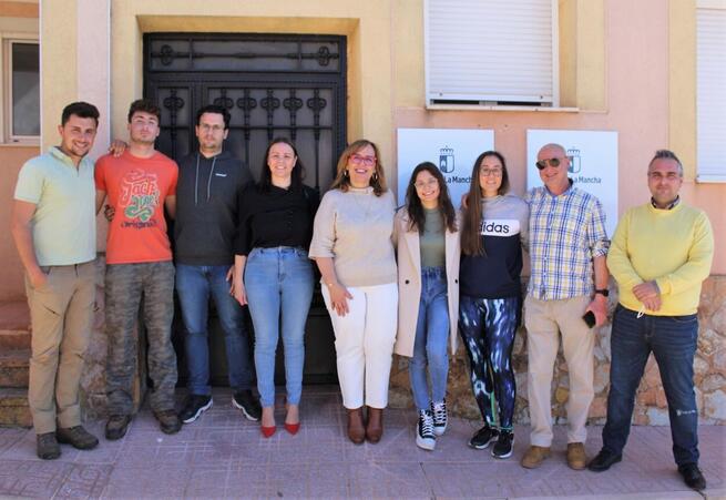 El Gobierno de Castilla-La Mancha favorece con 2.125.000 euros la contratación de 51 jóvenes titulados en municipios del Campo de Montiel 