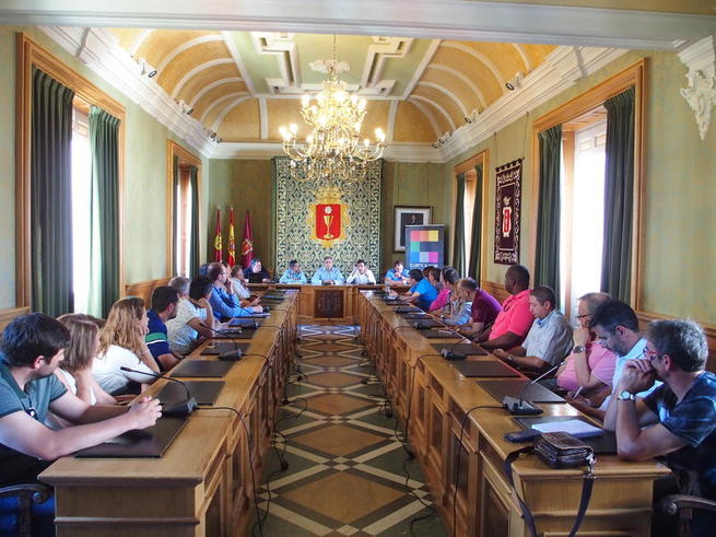 Imagen: El Ayuntamiento de Cuenca se reúne con las Escuelas Municipales y Clubs Deportivos para explicarles la situación ‘de bloqueo’ debida al PSOE, C’s e IU