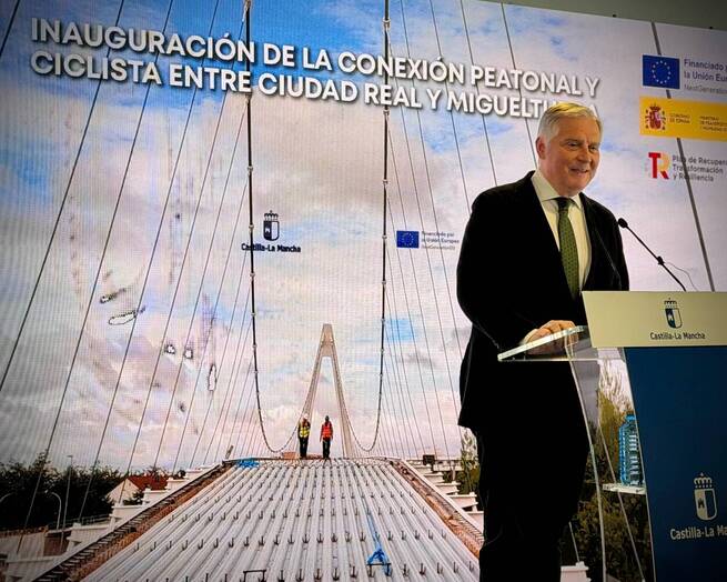 Francisco Cañizares destaca la importancia de la comunicación entre territorios para generar riqueza y prosperidad