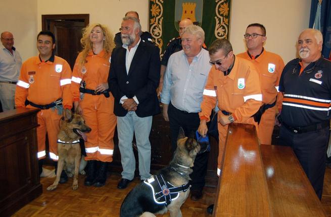 imagen de Reconocimiento por el trabajo en Protección Civil Imagen: Reconocimiento por el trabajo en Protección Civil