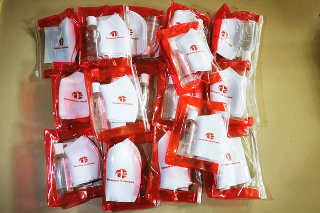 Charo Martín: "Los kits repartidos en los centros educativos de Azuqueca para evitar el contagio por COVID-19 cuentan con todas las garantías"